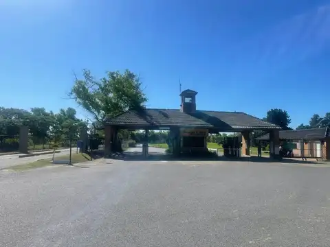 Casa En Alquiler En Campo Chico Pilar Con Piscina