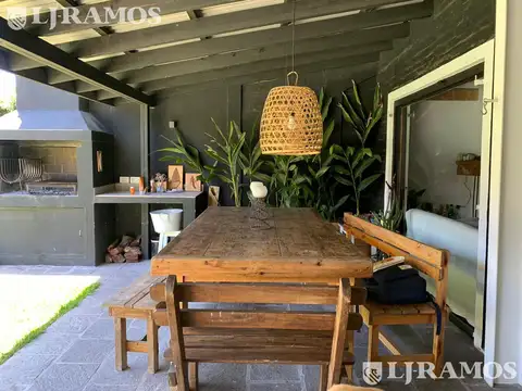 Casa en Alquiler Temporal en La Horqueta, USD 3.800