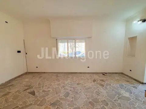 Depto Tipo Casa en Alquiler de 3 ambientes