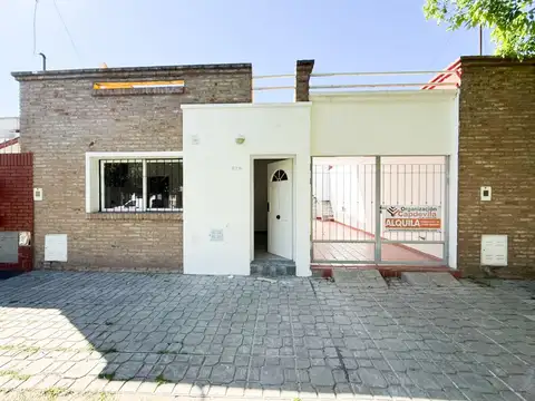 Alquiler Casa 2 Dorm C/ Coch y Terraza
