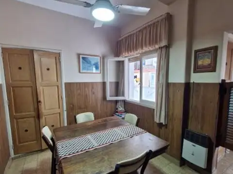 Depto Tipo Casa en Venta 68 años