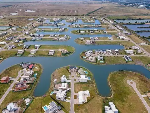 Terreno en Venta 20  mts Frente