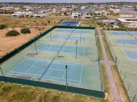 Terreno en barrio cerrado Magallanes Hudson