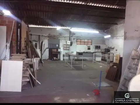 Galpón en alquiler de 500m2 ubicado en Ramos Mejía