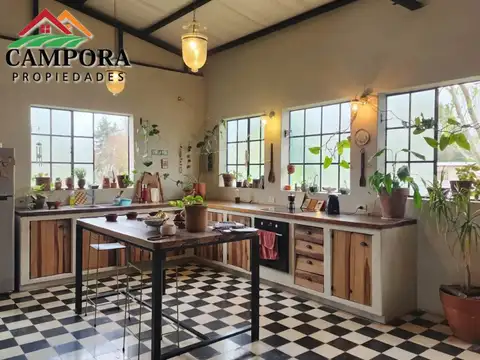 HERMOSA CASA QUINTA EN MERCEDES (B) PEGADA A OLIVERA Y MUY CERCA DE LA RUTA NACIONAL 5