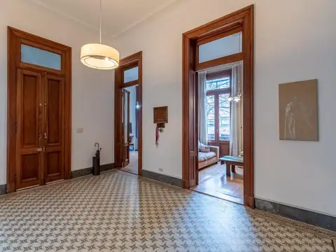 Depto Tipo Casa en Venta de 5 ambientes