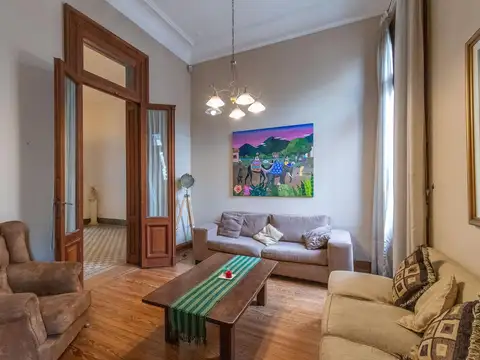 Depto Tipo Casa en Venta 110 años