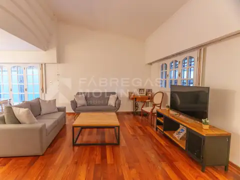 Casa 3 ambientes con 4 baños
