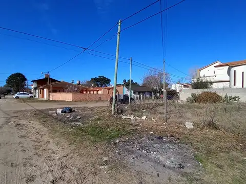Terreno en Venta 30  mts Fondo