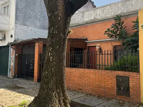 Terreno / Lote en venta de 174m2 ubicado en Villa Pueyrredón