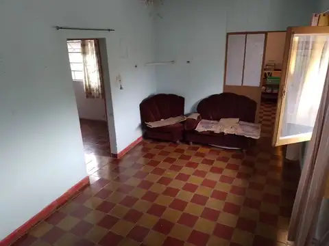 Zona Sur. Damián Torino 200