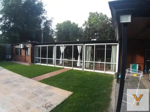 Casa en venta  - 2 Dormitorios 2 Baños - 750Mts2 - Berazategui