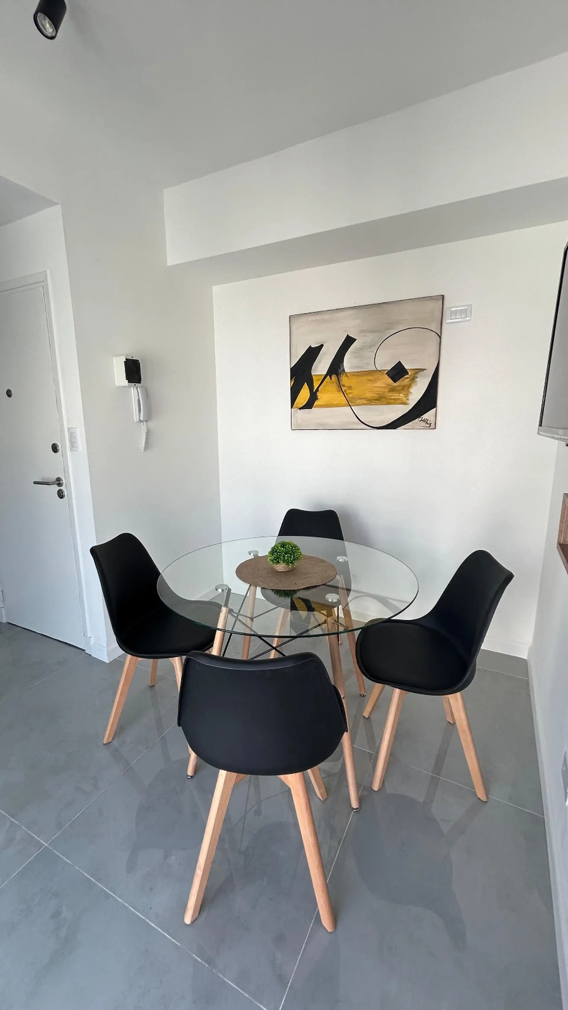 Venta departamento Plaza Colón 2 ambientes balcón saliente