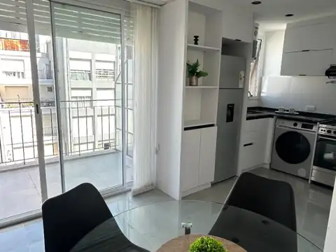 VENTA DEPARTAMENTO Plaza Colón 2 Ambientes balcón saliente