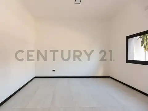 VENTA- CASA A ESTRENAR 4 AMB-CASEROS-PERMUTA