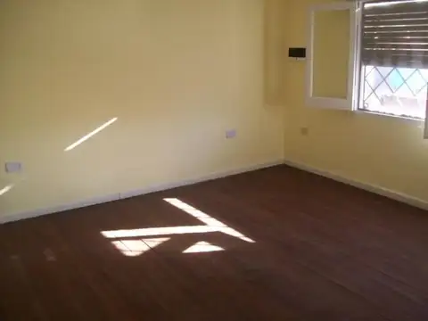 Casa en Venta en Jose Leon Suarez, USD 60.000