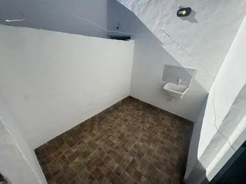 Depto Tipo Casa en Alquiler de 1 dormitorio