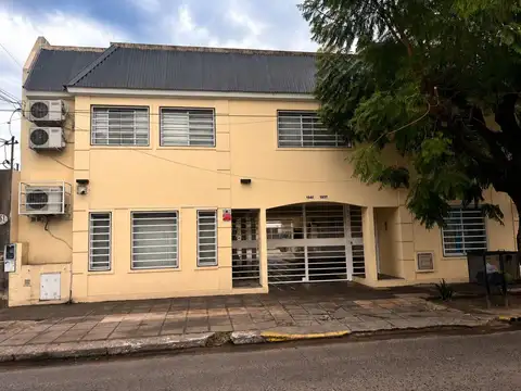 Duplex de dos ambientes con cochera en venta Apto Credito