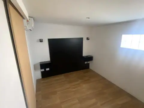 Venta Casa De 2 Dormitorios En Perez