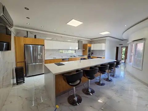 Casa en Alquiler en Monet Barrio Privado, USD 2.600