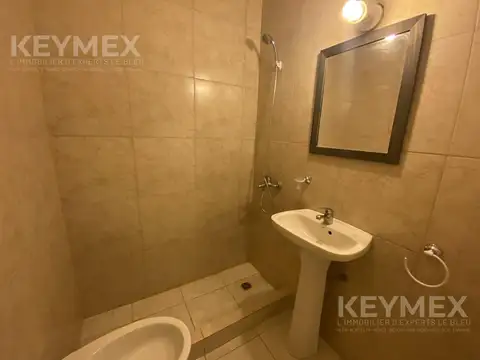 Departamento en Alquiler con 1 cocheras