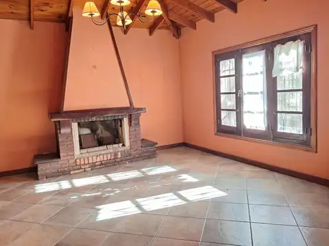 Casa en Venta con 6 cocheras