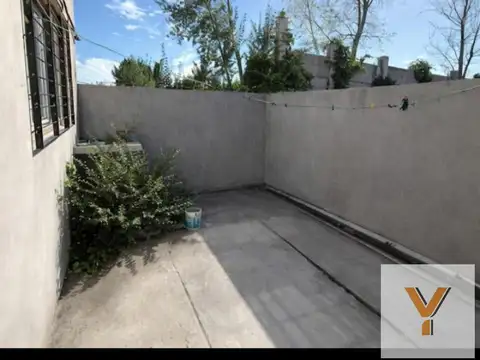 Casa en Venta - 4 Dormitorios 1 Baño - 386mts - Mar Del Tuyu