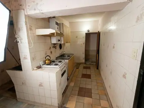 Casa 4 ambientes con 1 baño