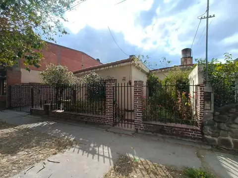 CASA EN VENTA BARRIO SANTA LUCIA