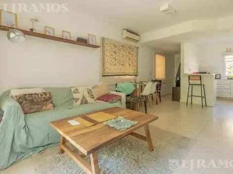 Casa 4 ambientes con 1 baño