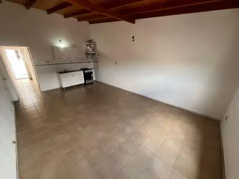 Depto Tipo Casa en Alquiler de 2 ambientes