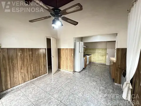 Casa 5 ambientes con 2 baños