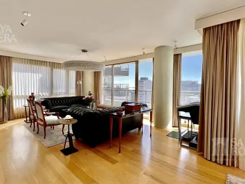 Departamento en Venta con 2 cocheras