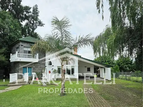 Casa en Venta con 1 cochera