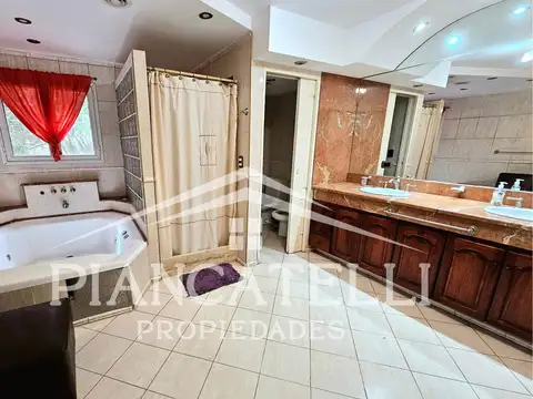 Casa 6 ambientes con 3 baños