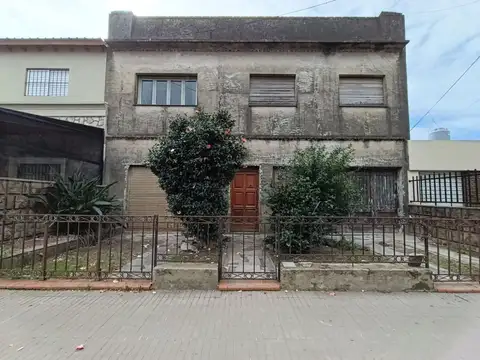 CASA EN VENTA A RECICLAR EN SALADILLO