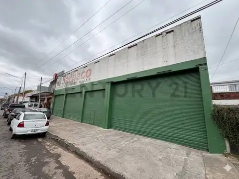 Galpon en Venta en Centro, USD 550.000