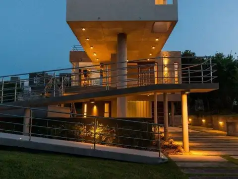 En Cariló | Casa Wanka - Diseño vanguardista -