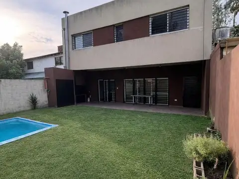 VENTA CASA 5 AMB C/JARDIN APTO CREDITO - MORENO