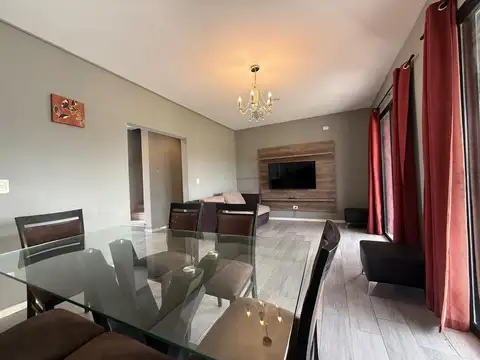 Barrio Santa Elena 100