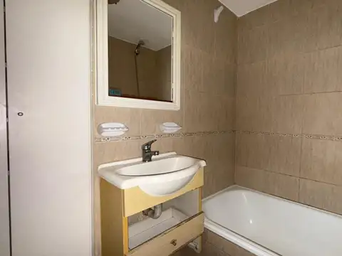 Departamento 2 ambientes con 1 baño