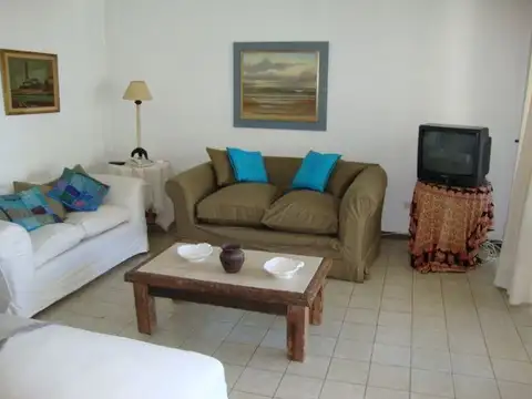 Rambla Lorenzo Batlle Pacheco 100