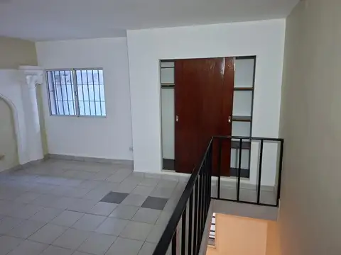 Depto Tipo Casa en Alquiler en Floresta, $ 730.000