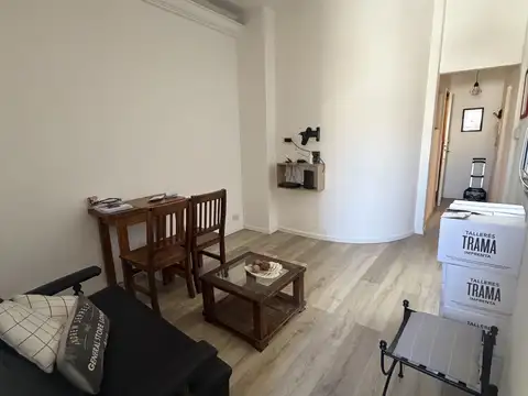 Sarandí 200, Piso 6
