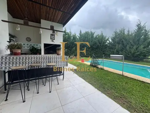 Casa en Alquiler en Haras Santa Maria, USD 1.300