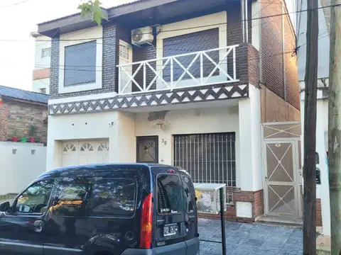 González Castillo 100