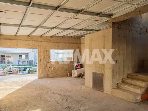 Casa 6 ambientes con 2 baños