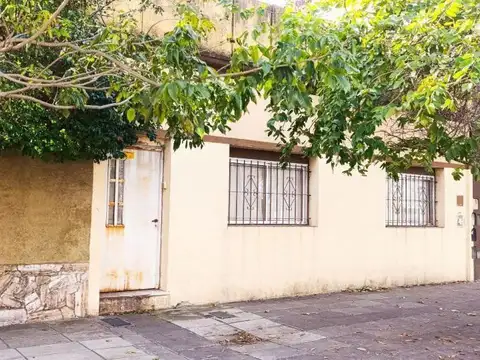 Depto Tipo Casa en Venta de 4 dormitorios