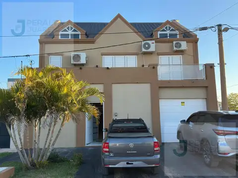 Casa en Falucho al 900