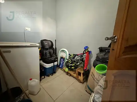 Casa en Falucho al 900